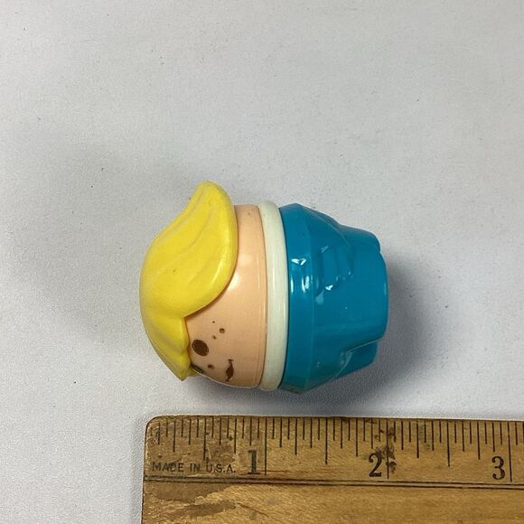 Vintage Little Tikes Cozy Cottage House Carry Case Beds People Dog - Picture 8 of 16